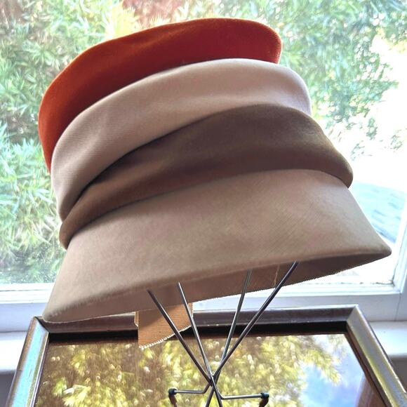 Vintage Brown, Tan & Orange Velvet Cloche Hat Cloche Bucket Hat, Pill Box Hat - Picture 2 of 16